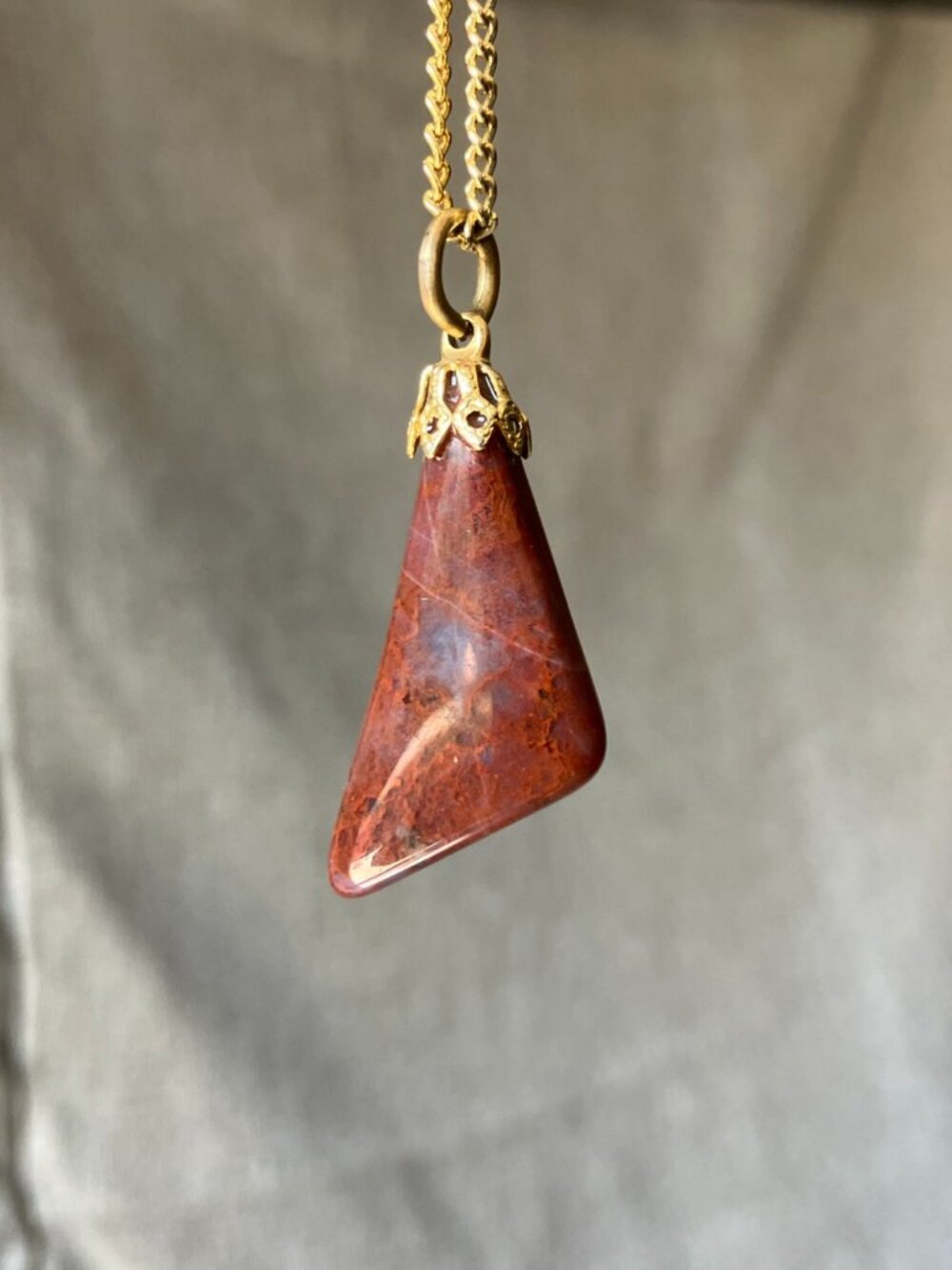 Polished Red Jasper Agate Pendant Necklace 18” Gold Toned Chain